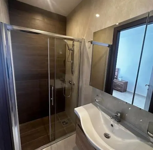 Duplex Penthouse In Sleeps 6