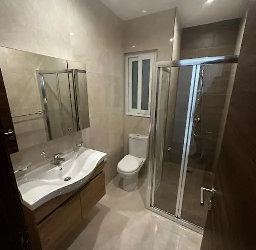 Duplex Penthouse In Sleeps 6 * Gzira